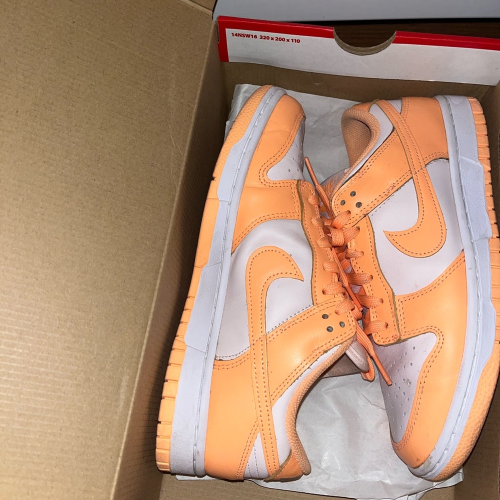 Size 8.5 Woman’s Dunk Low